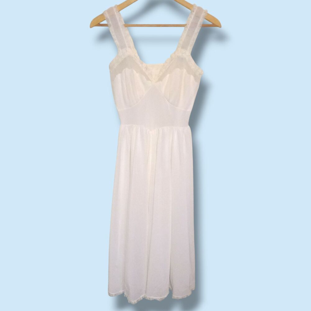 Vtg Shadowline White Chemise Nightgown-Size 32/Small-Seashell Bodice-Bridal